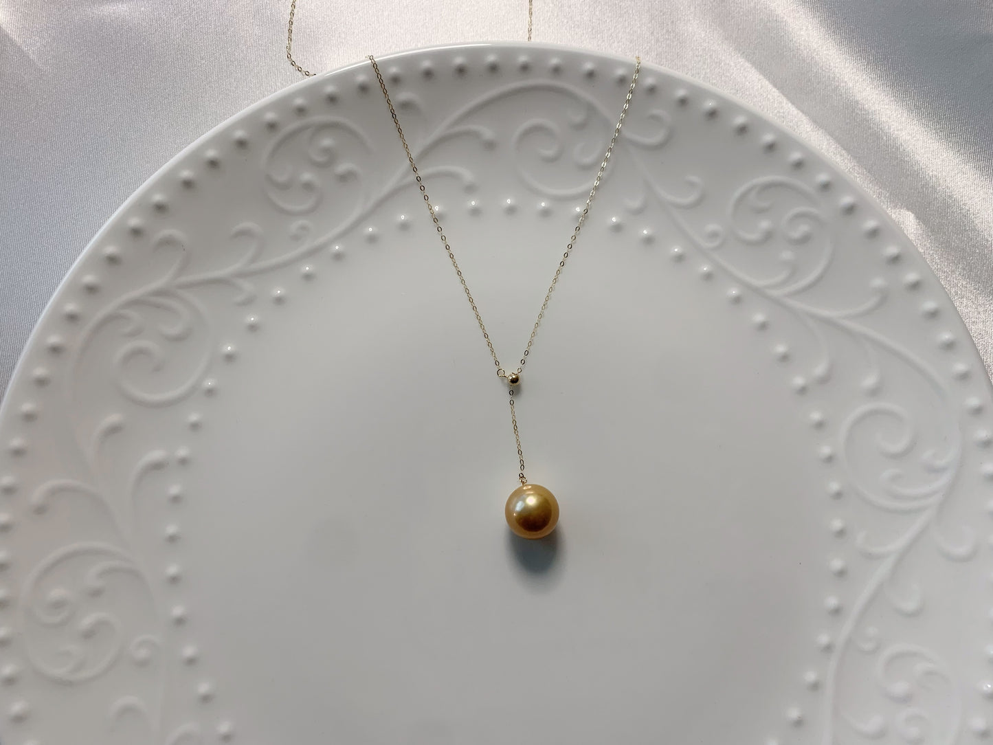 EVIE PEARL PENDANT